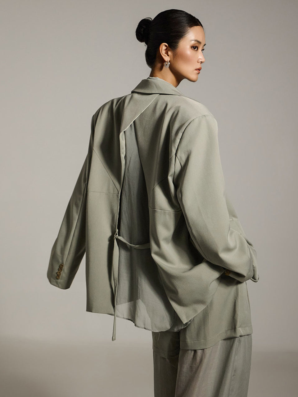 J2647 后背透视夹克