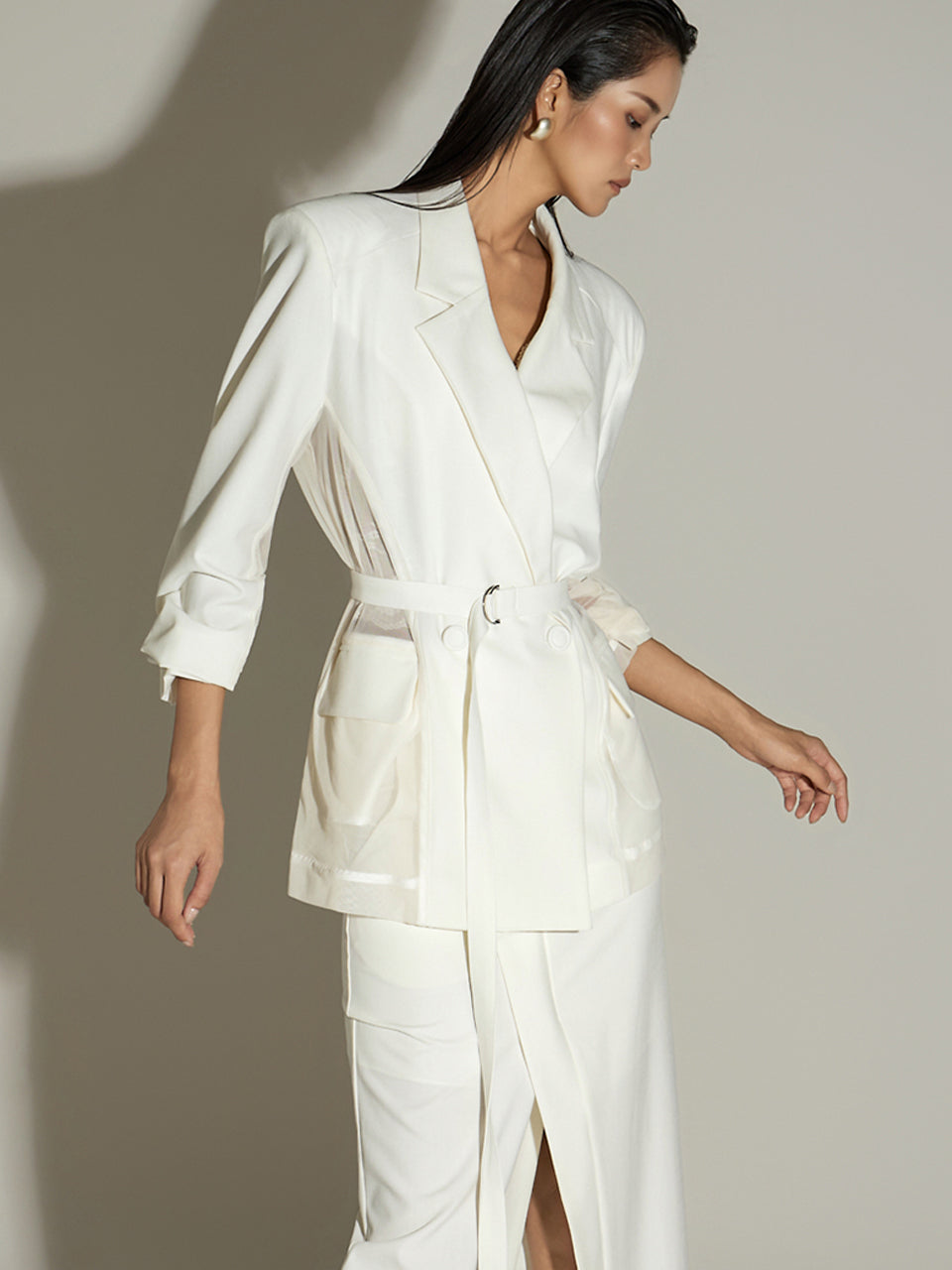 J2729 带腰带的透明夹克