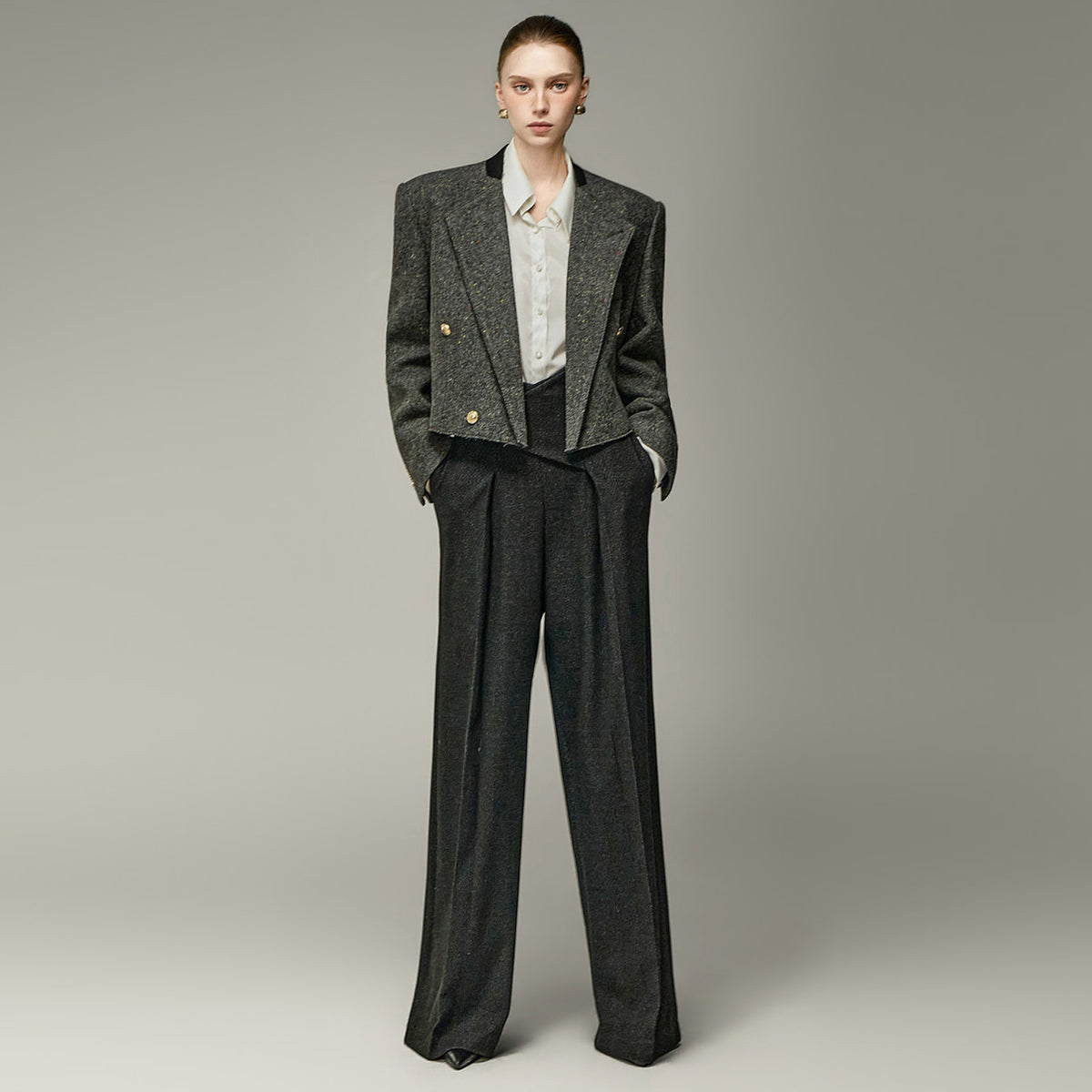J3357 Low-Cut Wool Jacket
