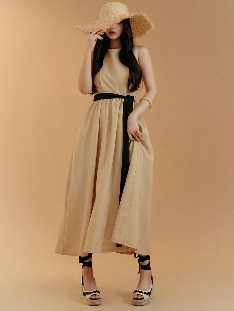 D4689 Sleeveless Strap Flare Midi Dress