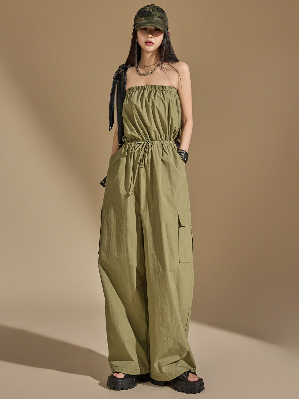 JS042 チューブトップジャンプスーツ