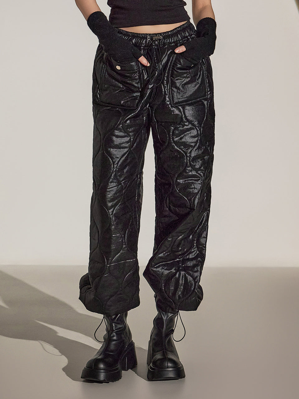 P3364 Quilted pants