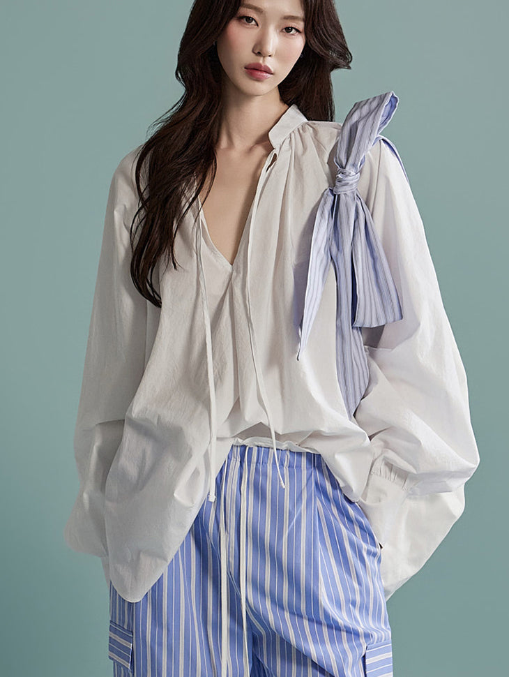 B2954 シャーリングブラウス