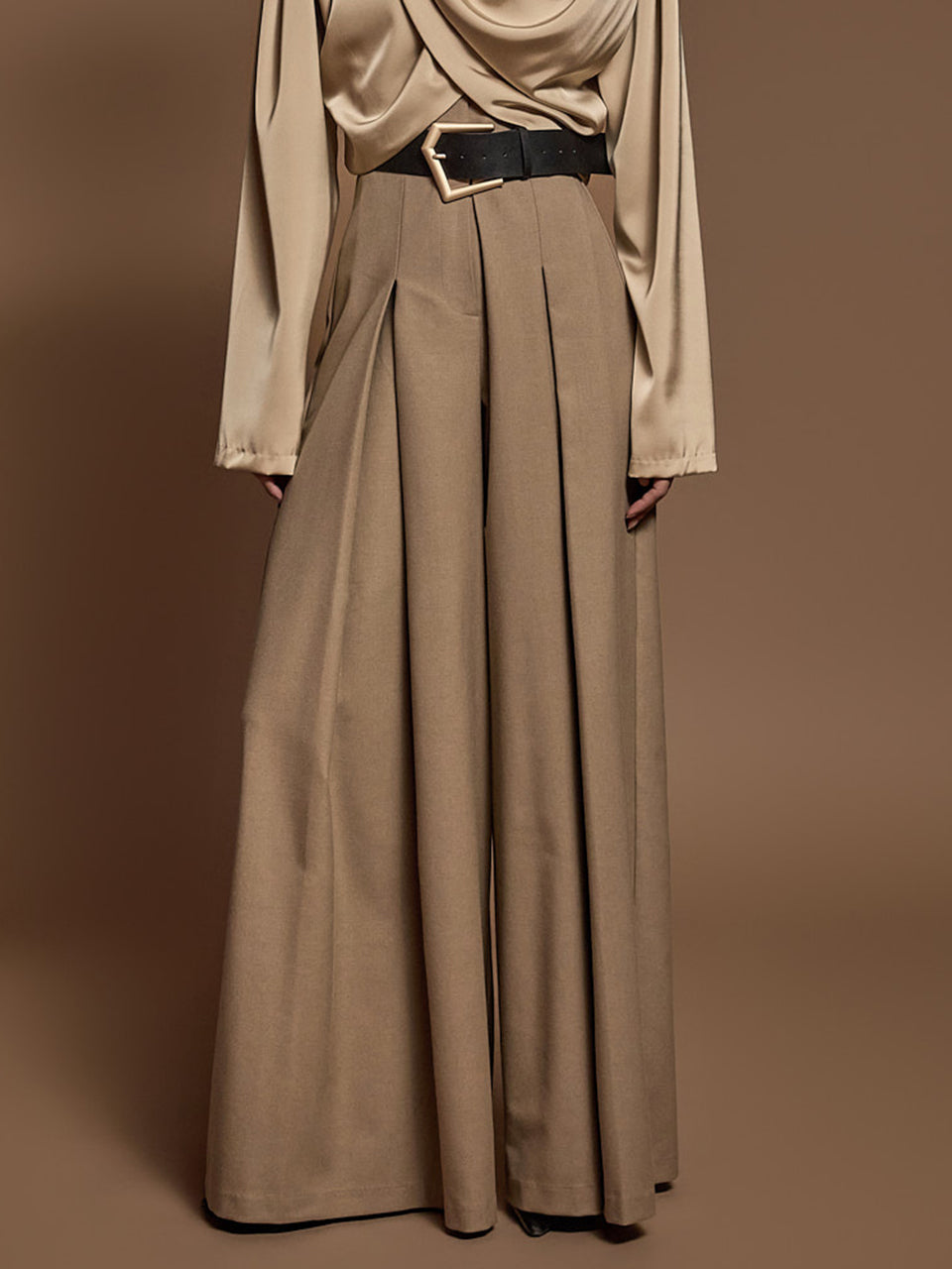 P9161 Wide Slacks With Belt