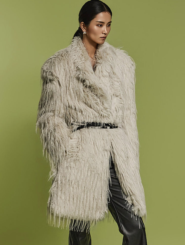 J2497 仿皮草大衣