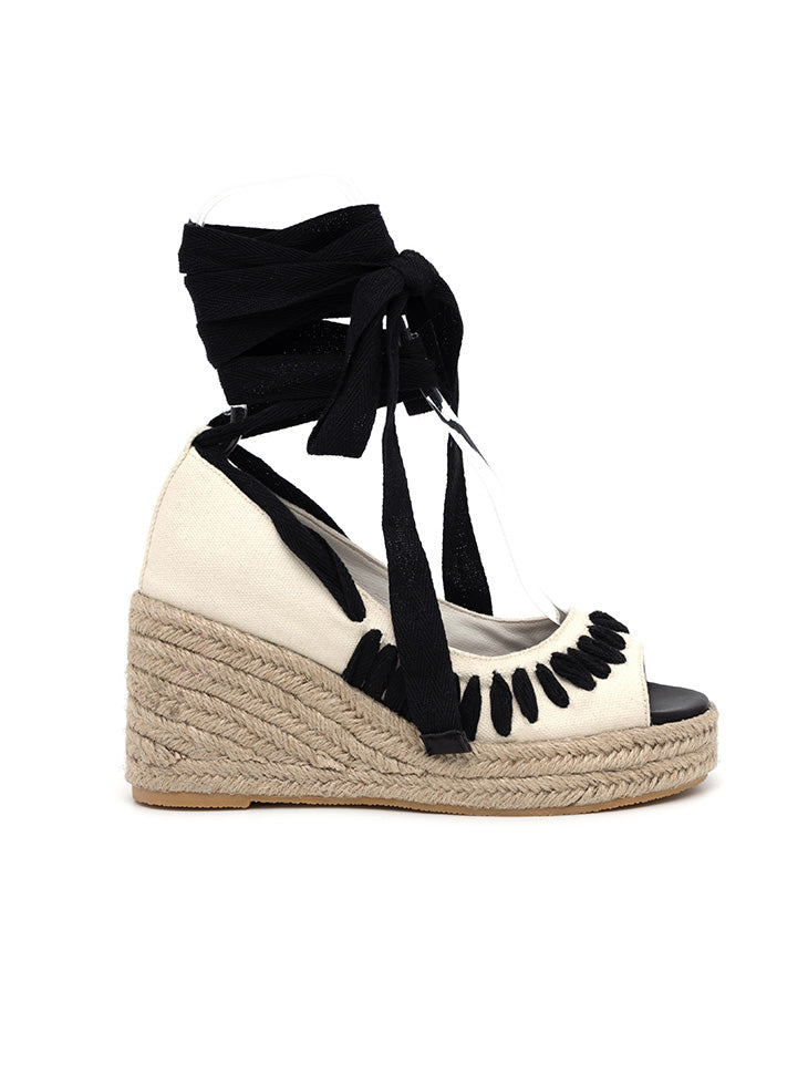 AR-3127 绑带坡跟凉鞋