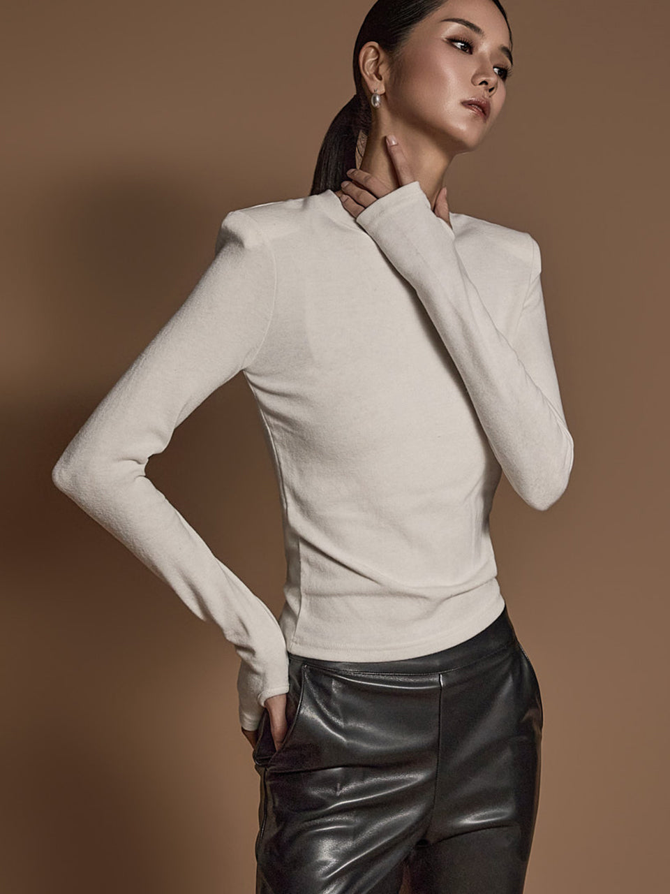 E3637 肩垫保暖上衣