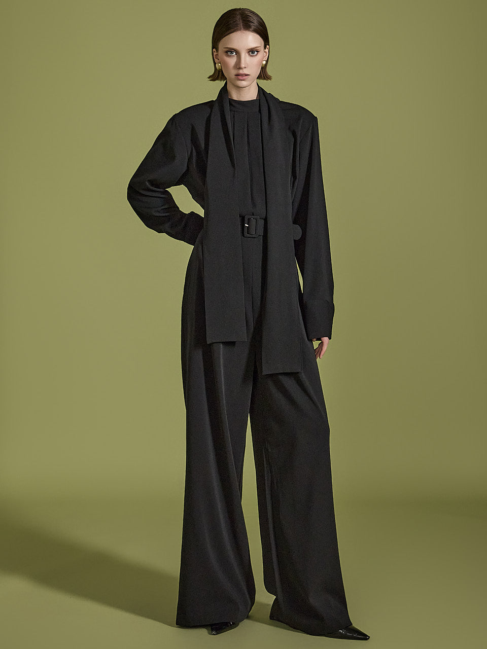 JS049 腰带褶裥连体裤