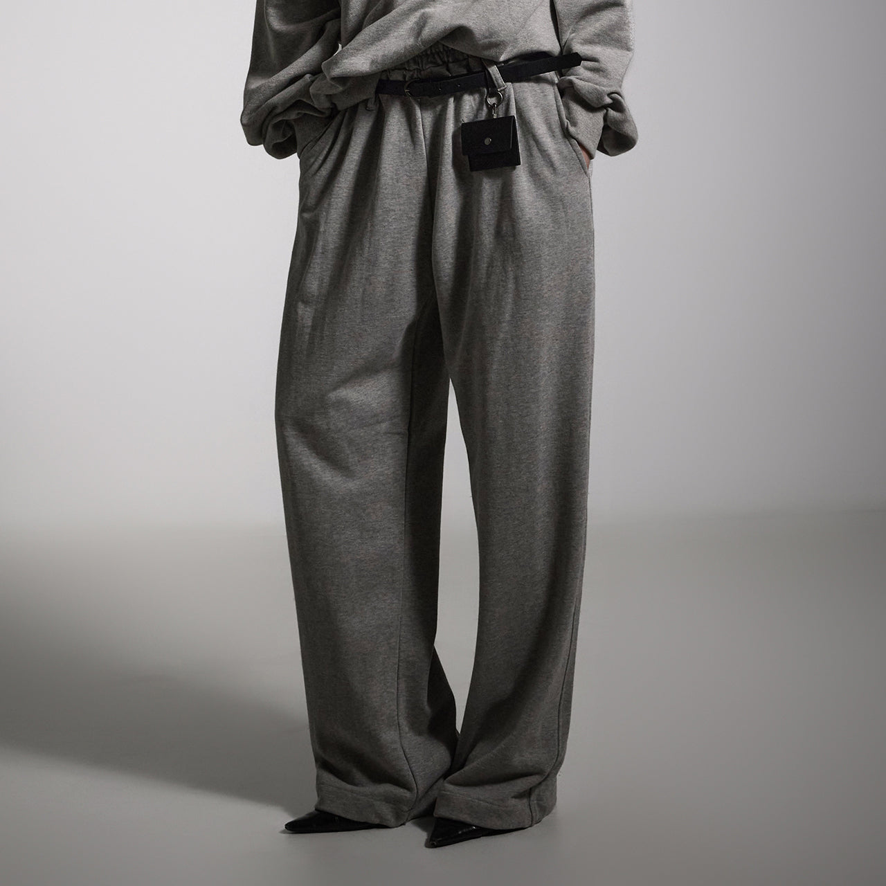 P3448 宽裤配腰带