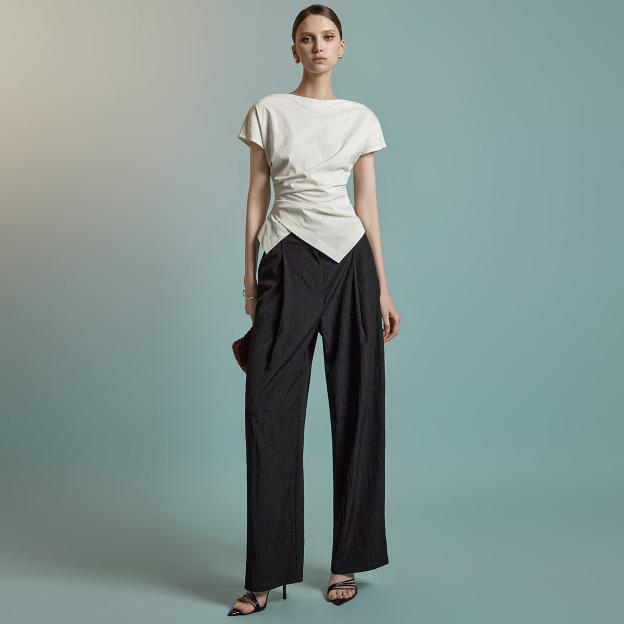 P3507 Low Pintuck Pants