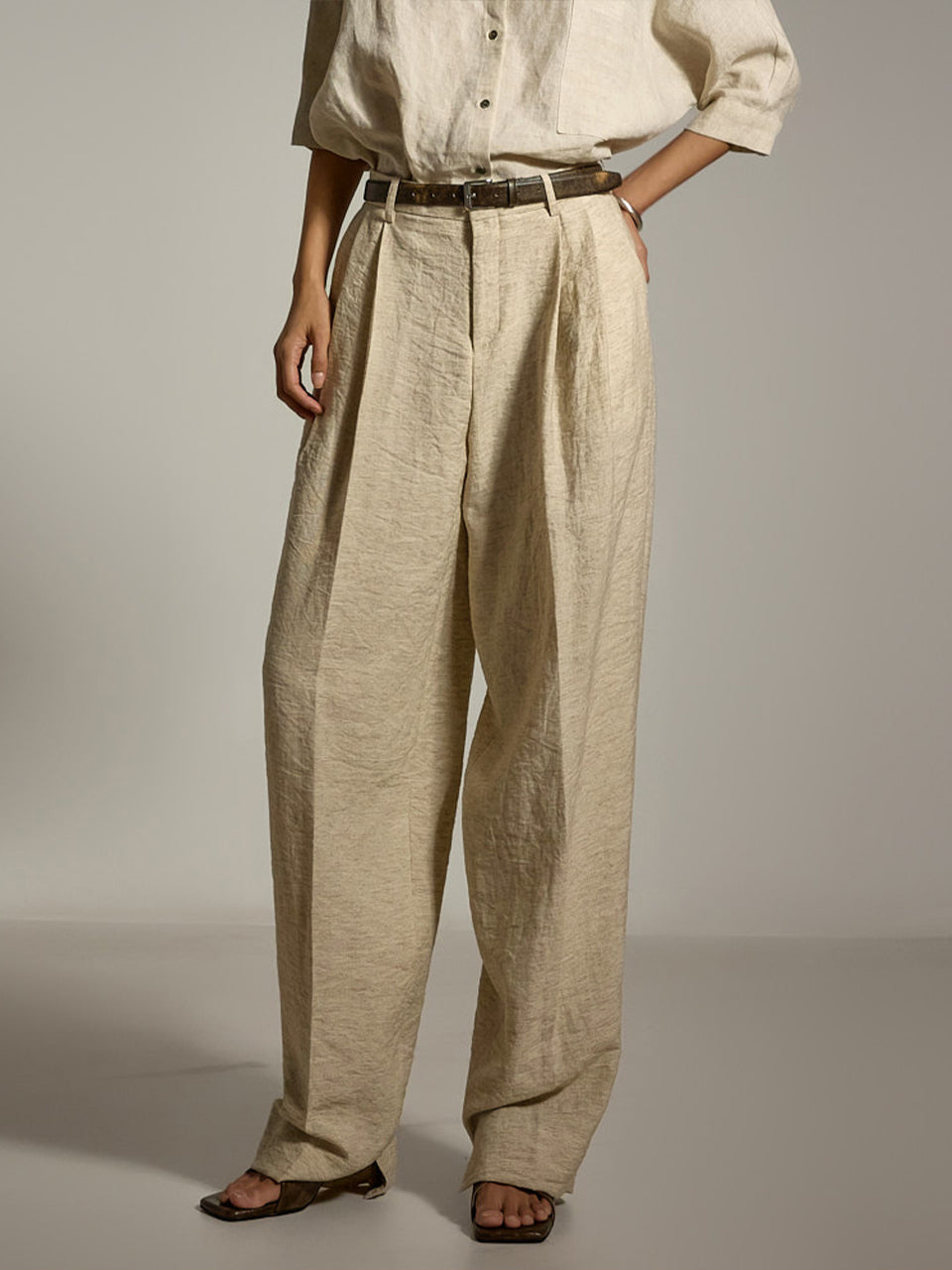 P3517 Pintuck Slit Pants