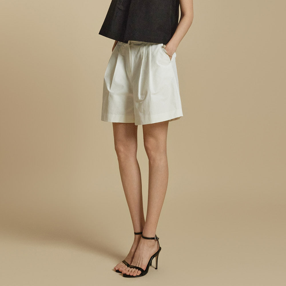 P3611 Pintuck Short Pants