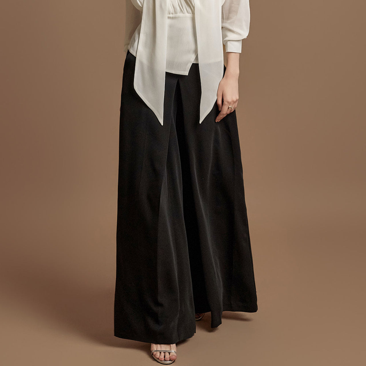 P3640 Pintuck Wide Slacks