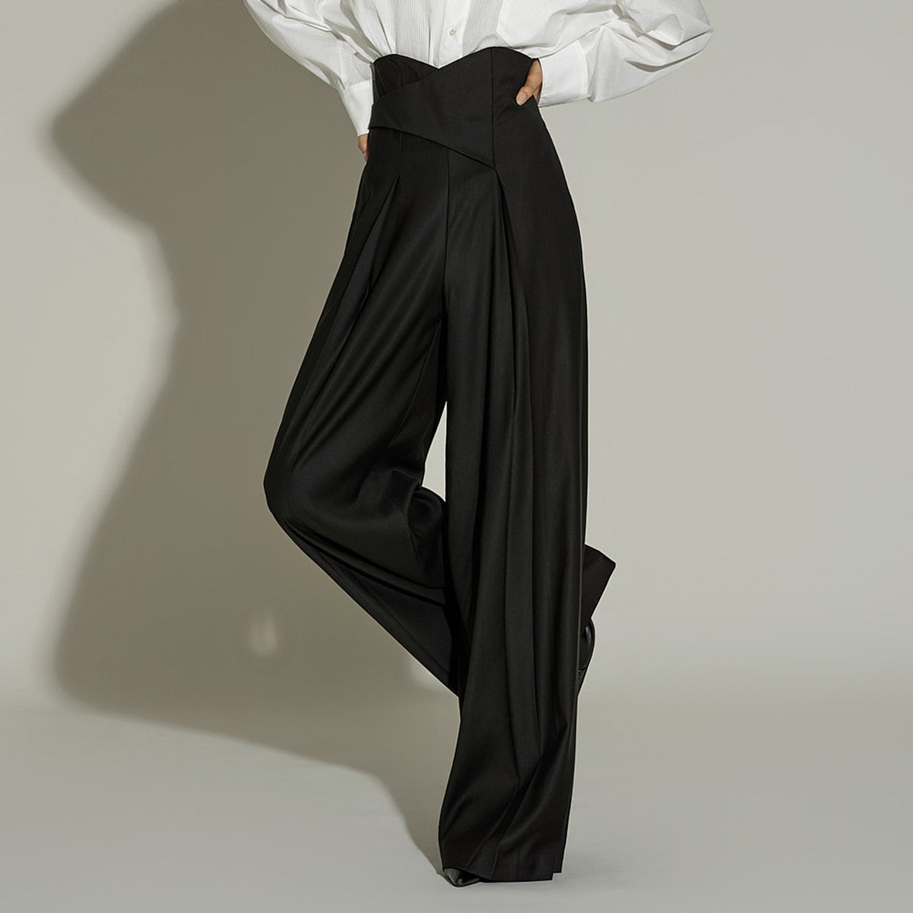 P3657 High-Waist Slacks
