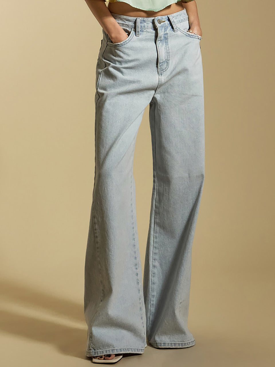 PJ586 Wide Jeans