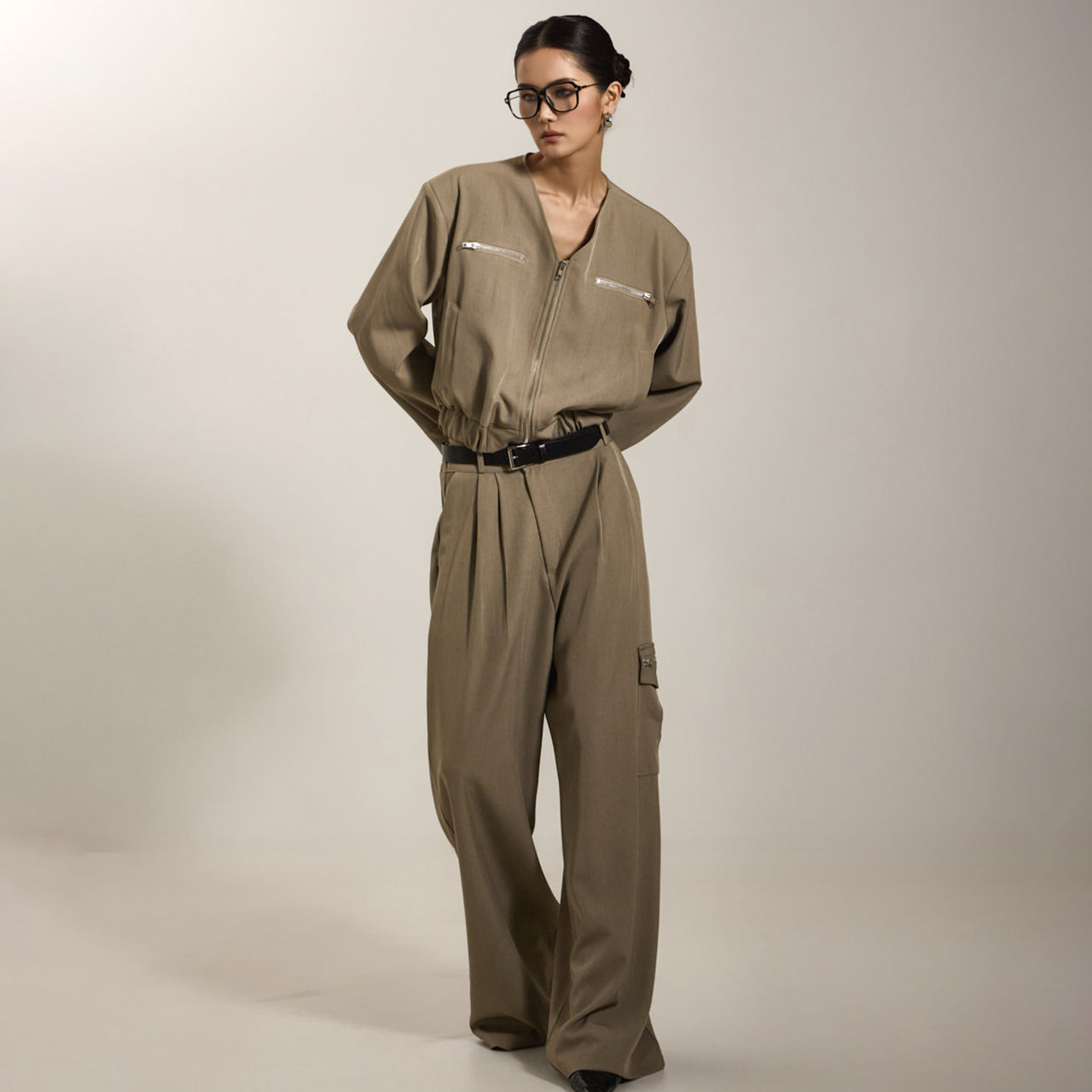 TP2067 短款夹克和裤子套装