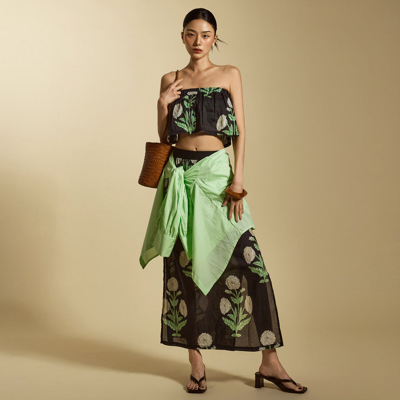 TP2185 花朵图案上衣和裙子套装