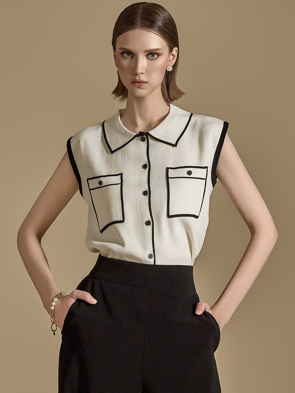 E2666 Sleeveless knit