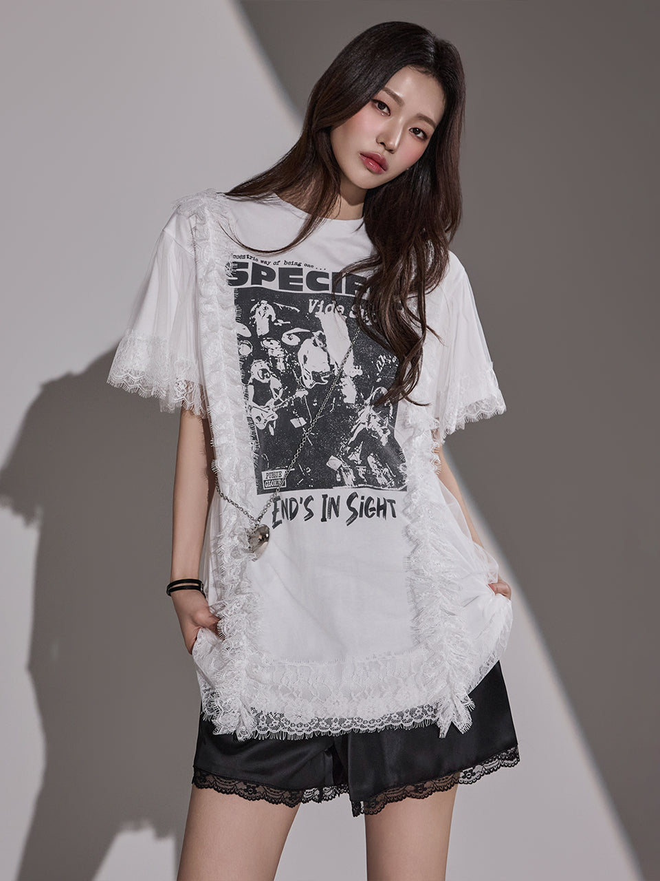 E3410 Printed Lace Top