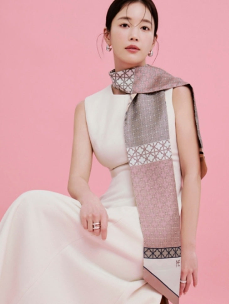 DINT CELEB<br><br> GI EUNSE <br><br>D5445