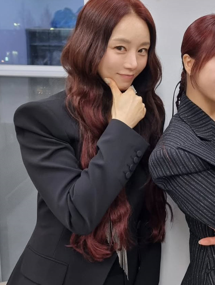 DINT CELEB<br><br> KIM IJI <br><br> KSH32O2JK010