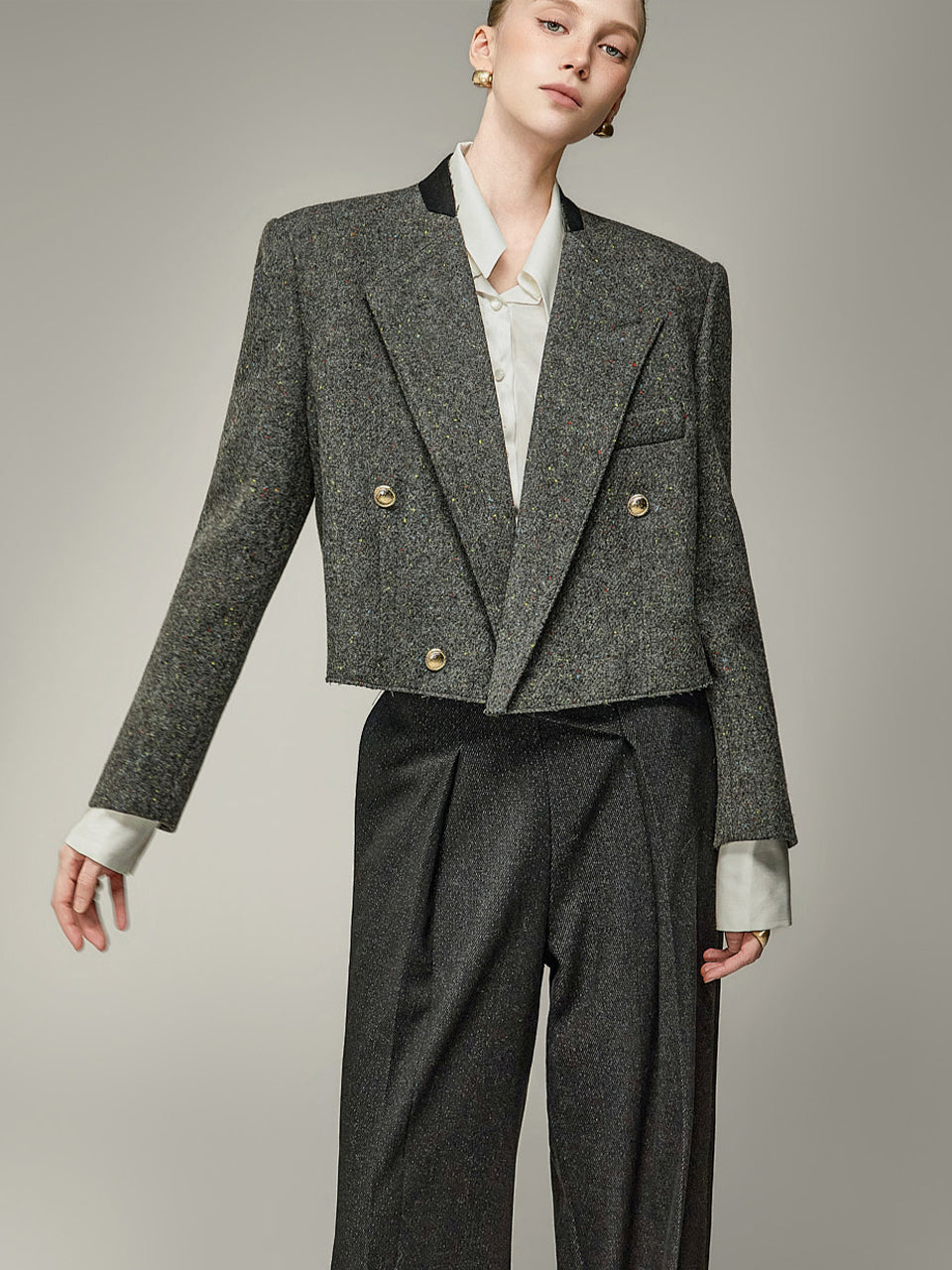 J3357 Low-Cut Wool Jacket