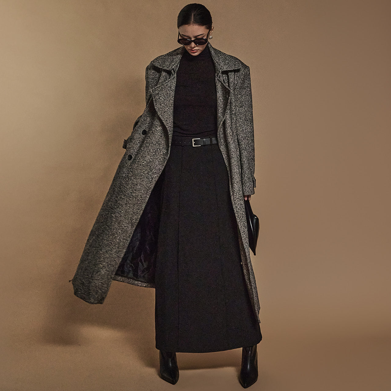 J2430 Herringbone Wool Coat With Belt