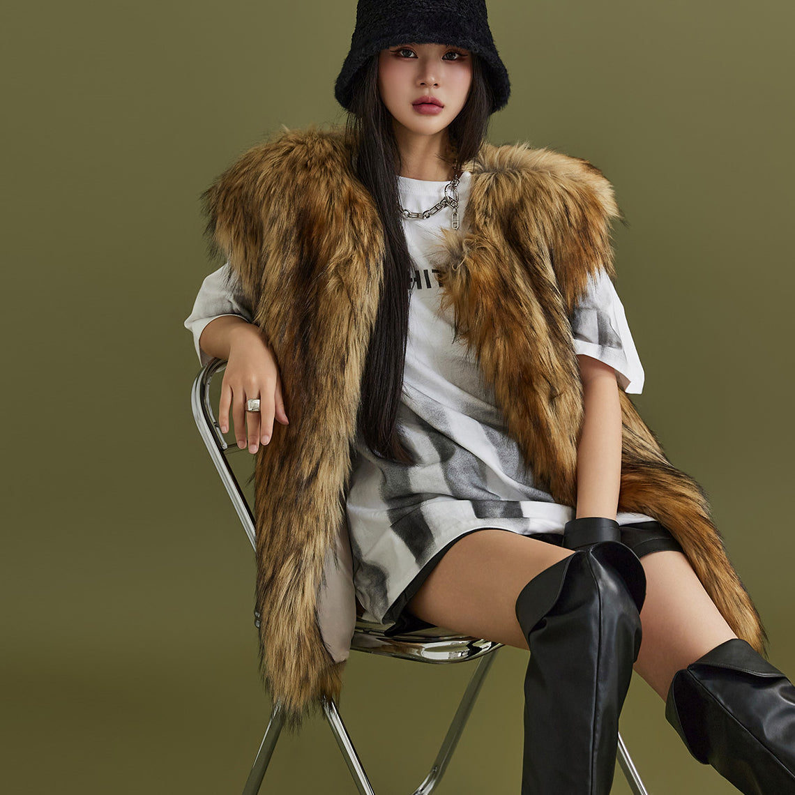 J1416 Fake Fur Vest