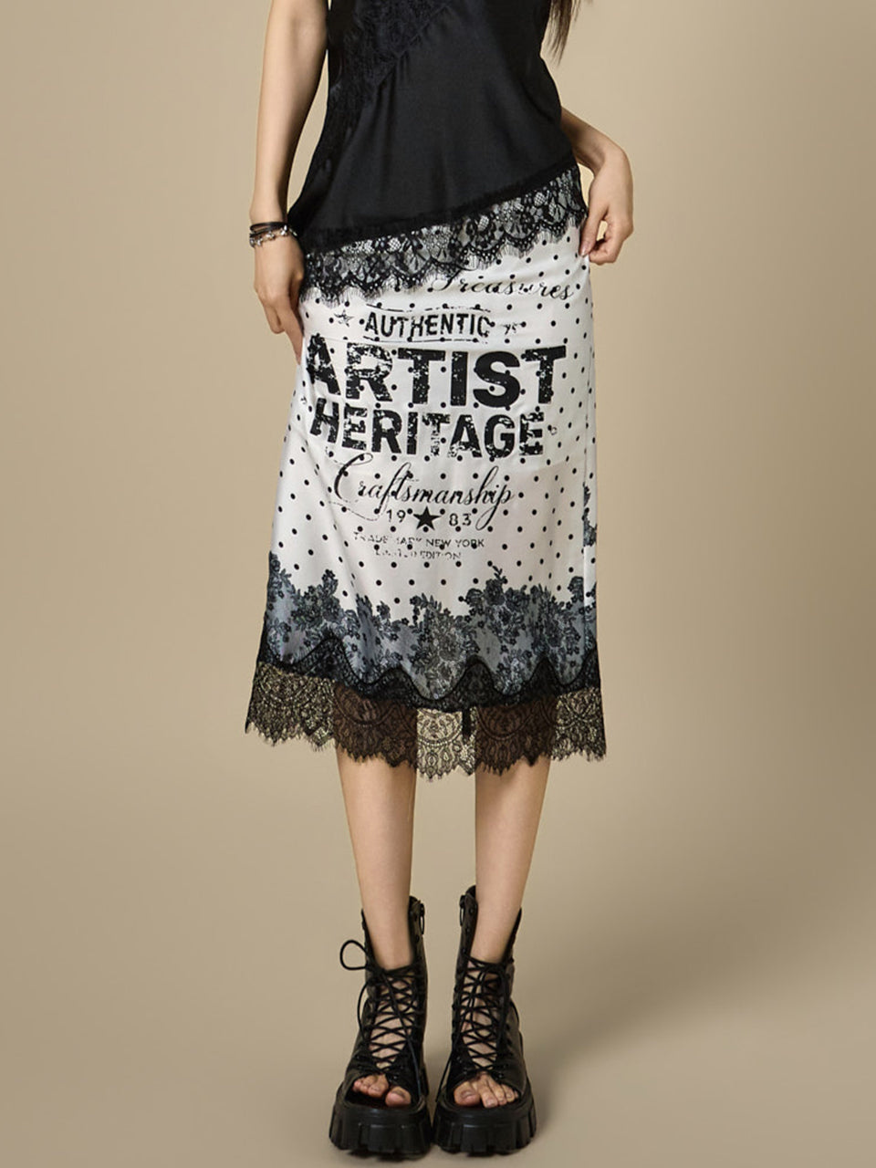 SK3250 Dot Lettering Skirt