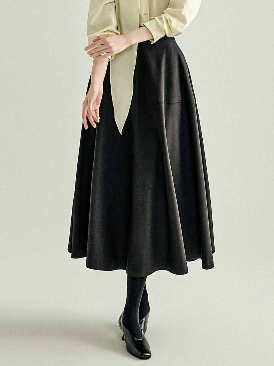 SK3272 Cut-out Flare Skirt