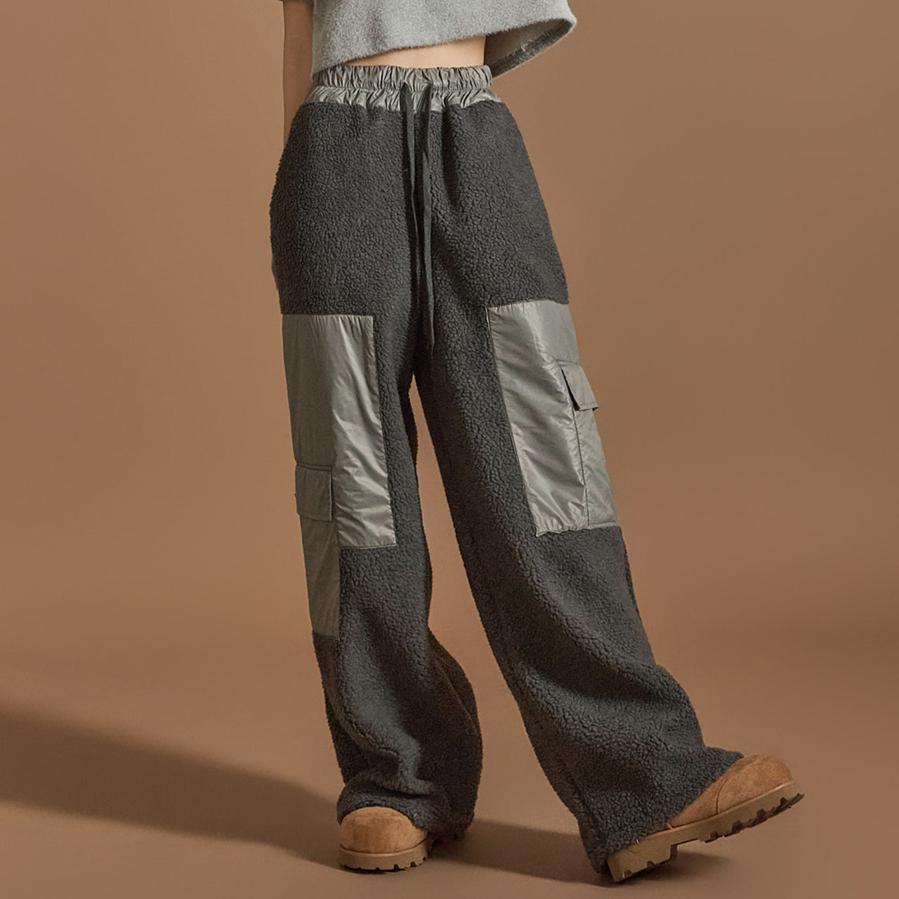 P3343 Bouclé Cargo Pants