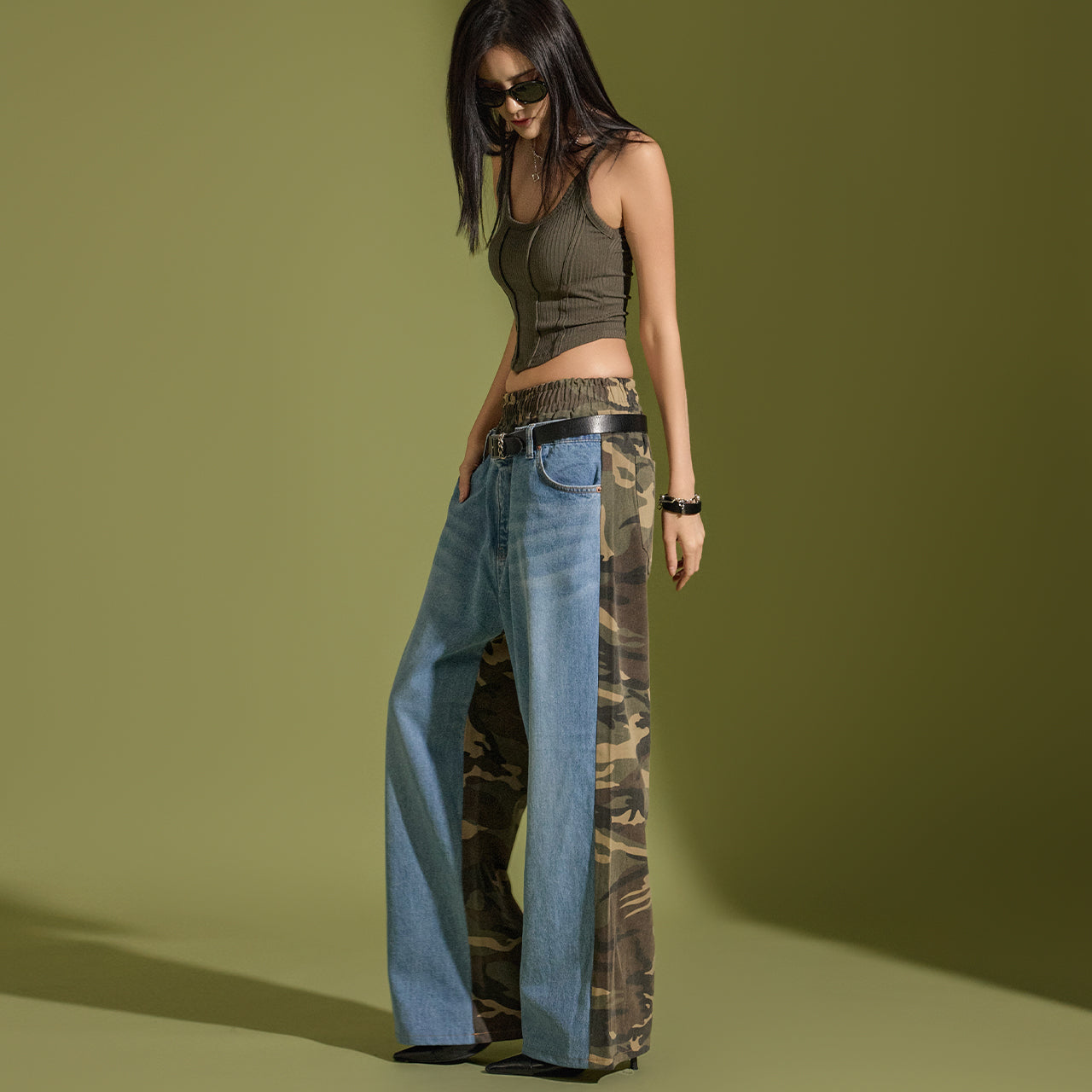 PJ533 Color Contrasting Jeans