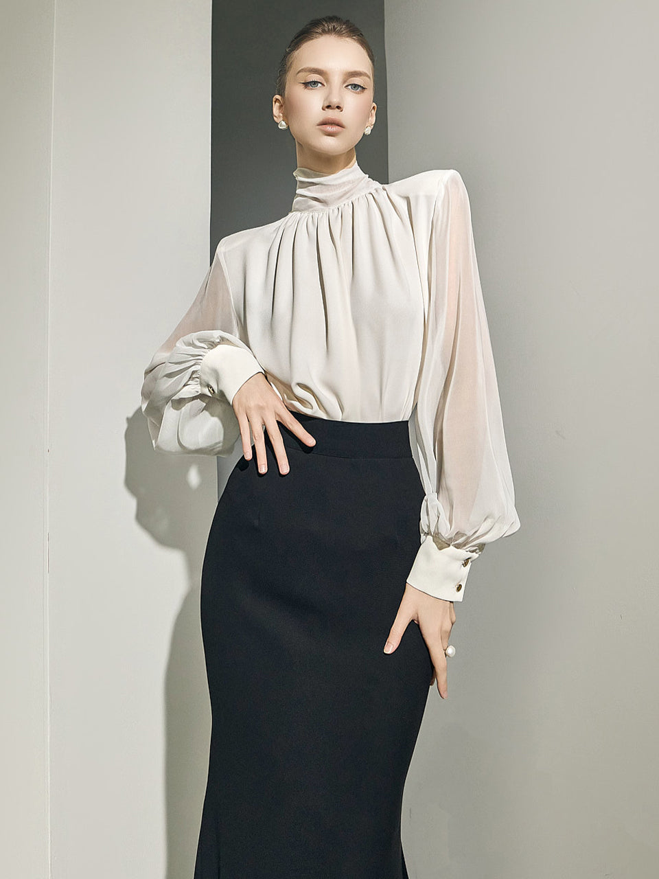 B3246 Tie Blouse