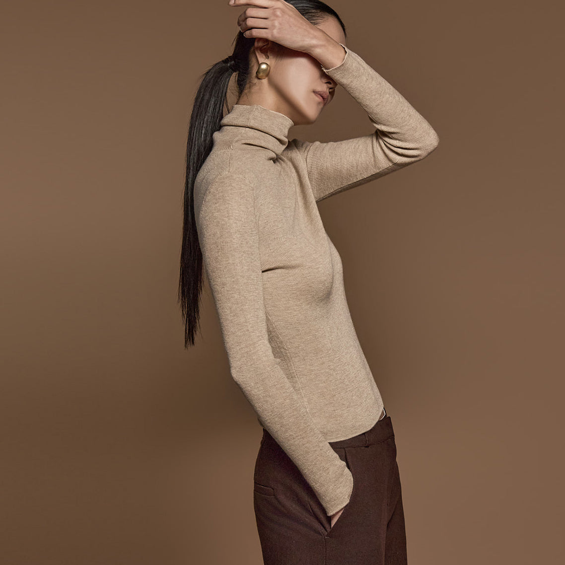 E3671 Turtleneck Top