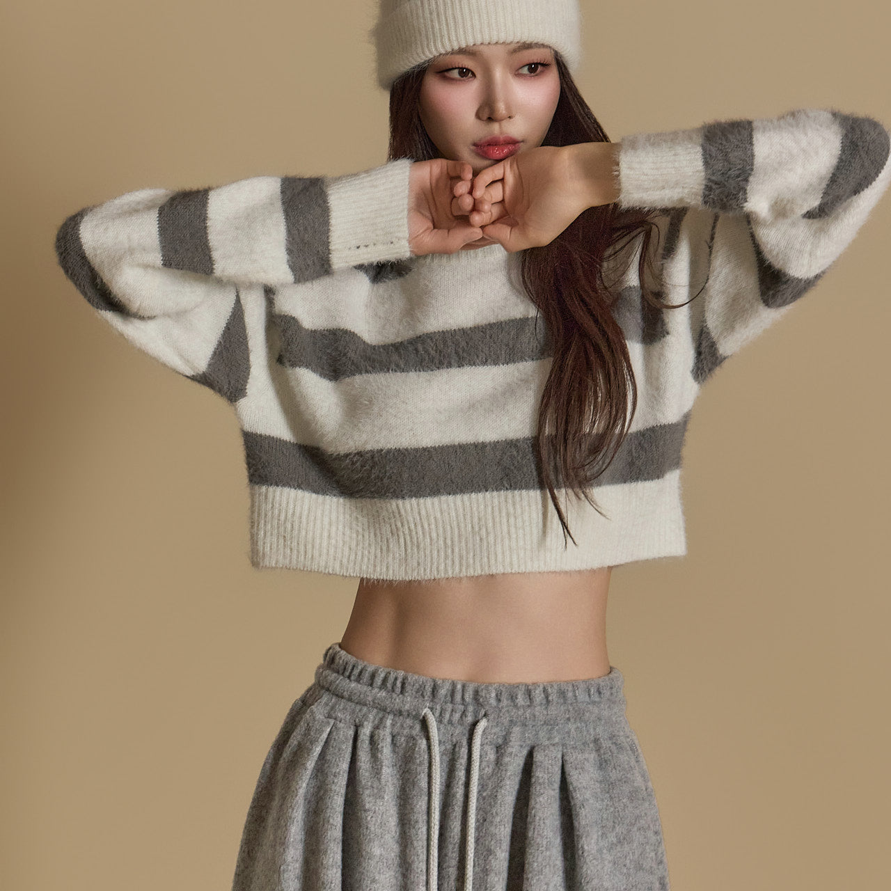 E3686 Stripe Cropped Knit