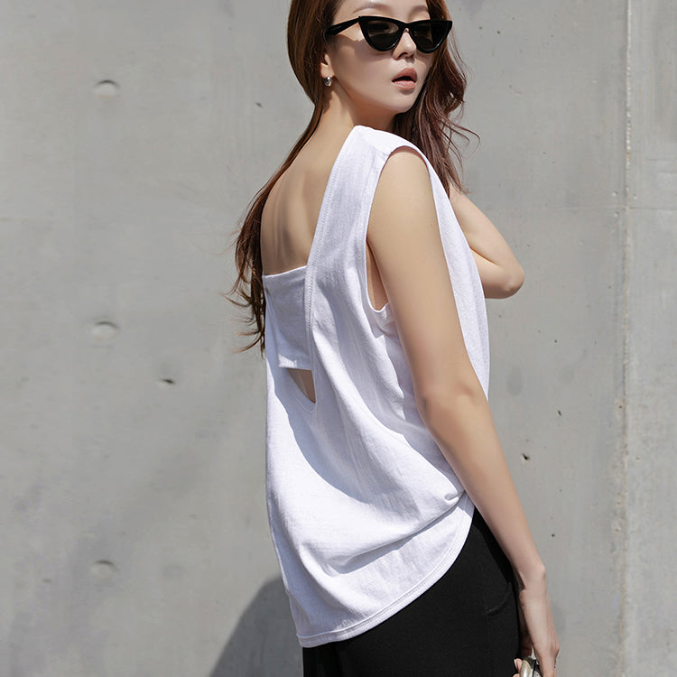 E2445 Round Back Slit Sleeveless