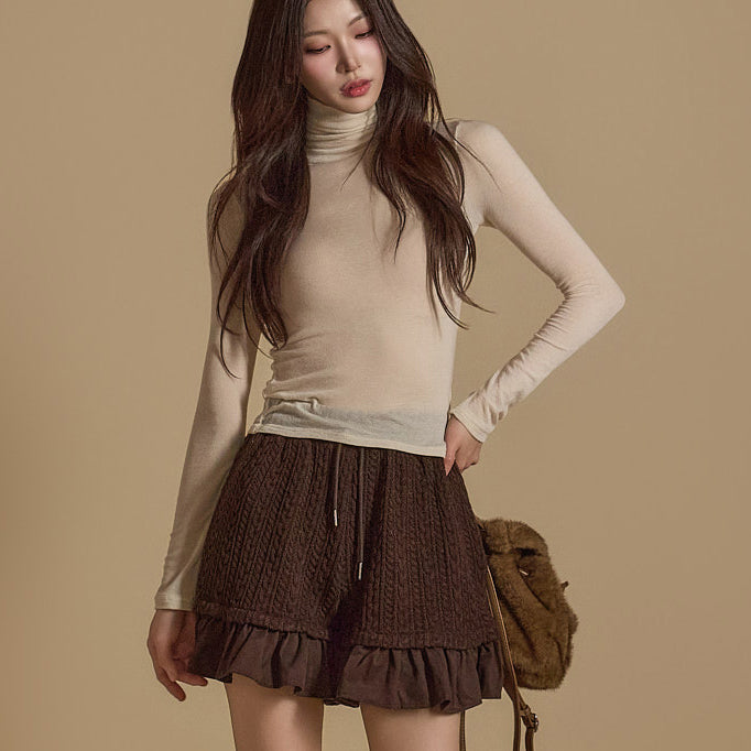 E3587 Turtleneck Top