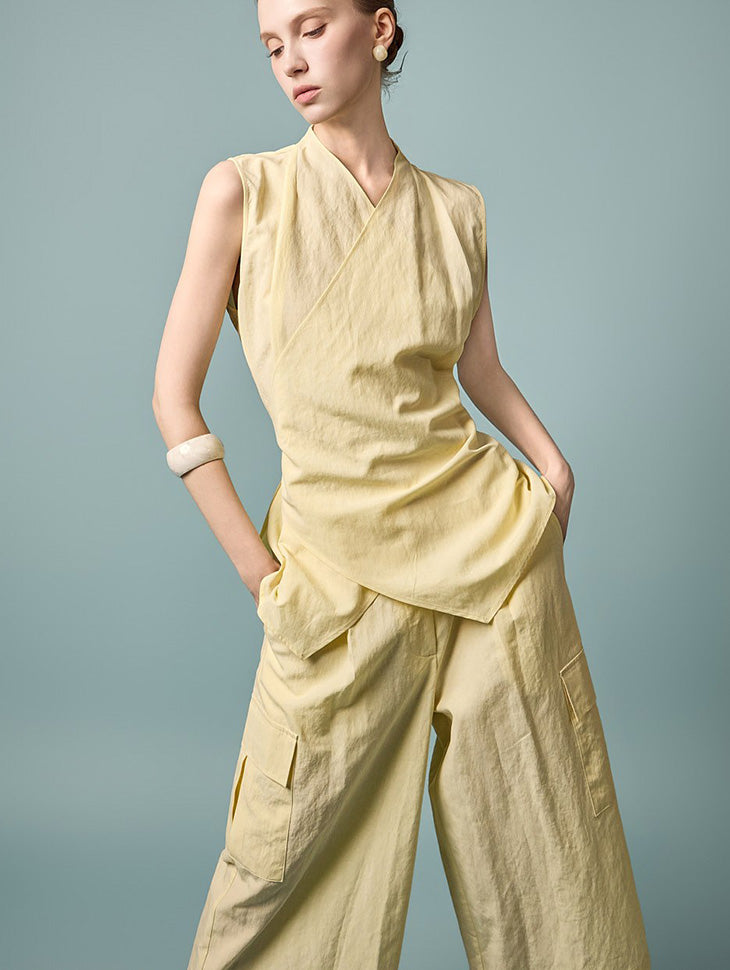 E4250 Wrap Sleeveless Top