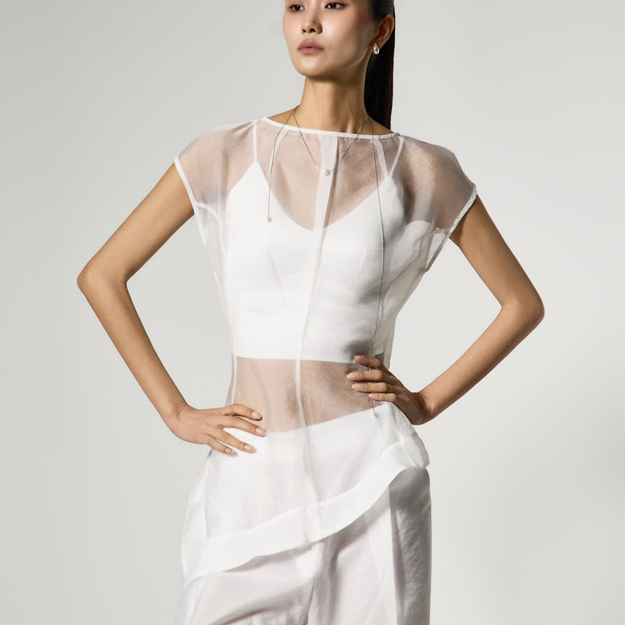 B3183 オーガンジーアシンメトリーブラウス