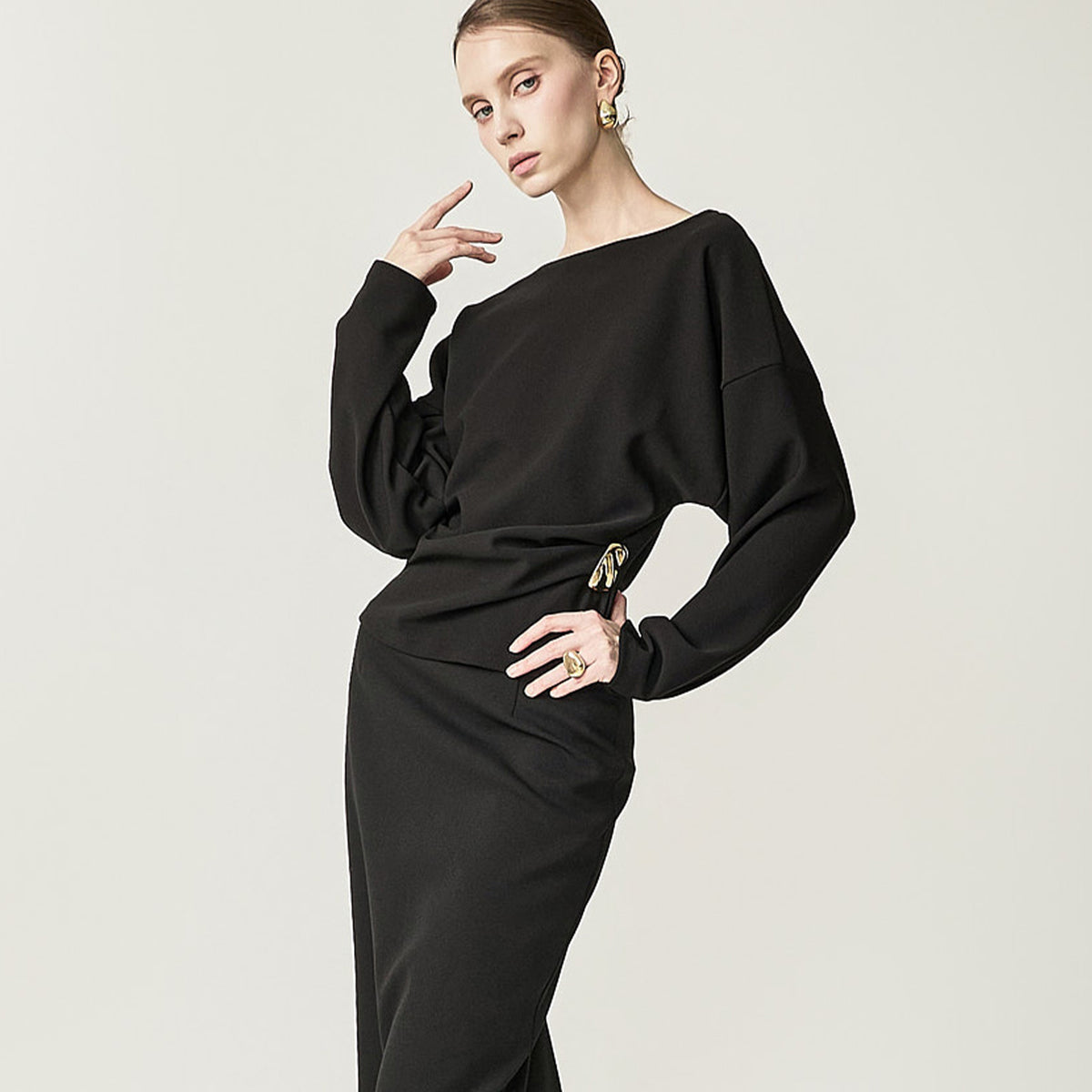 B3261 Boat Neck Blouse