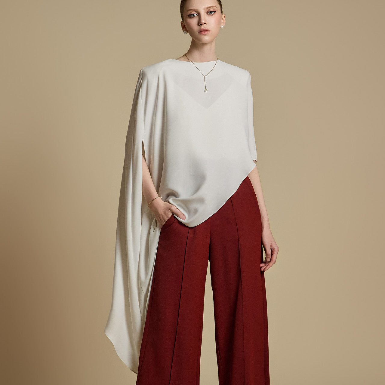 B9189 アシンメトリーブラウス