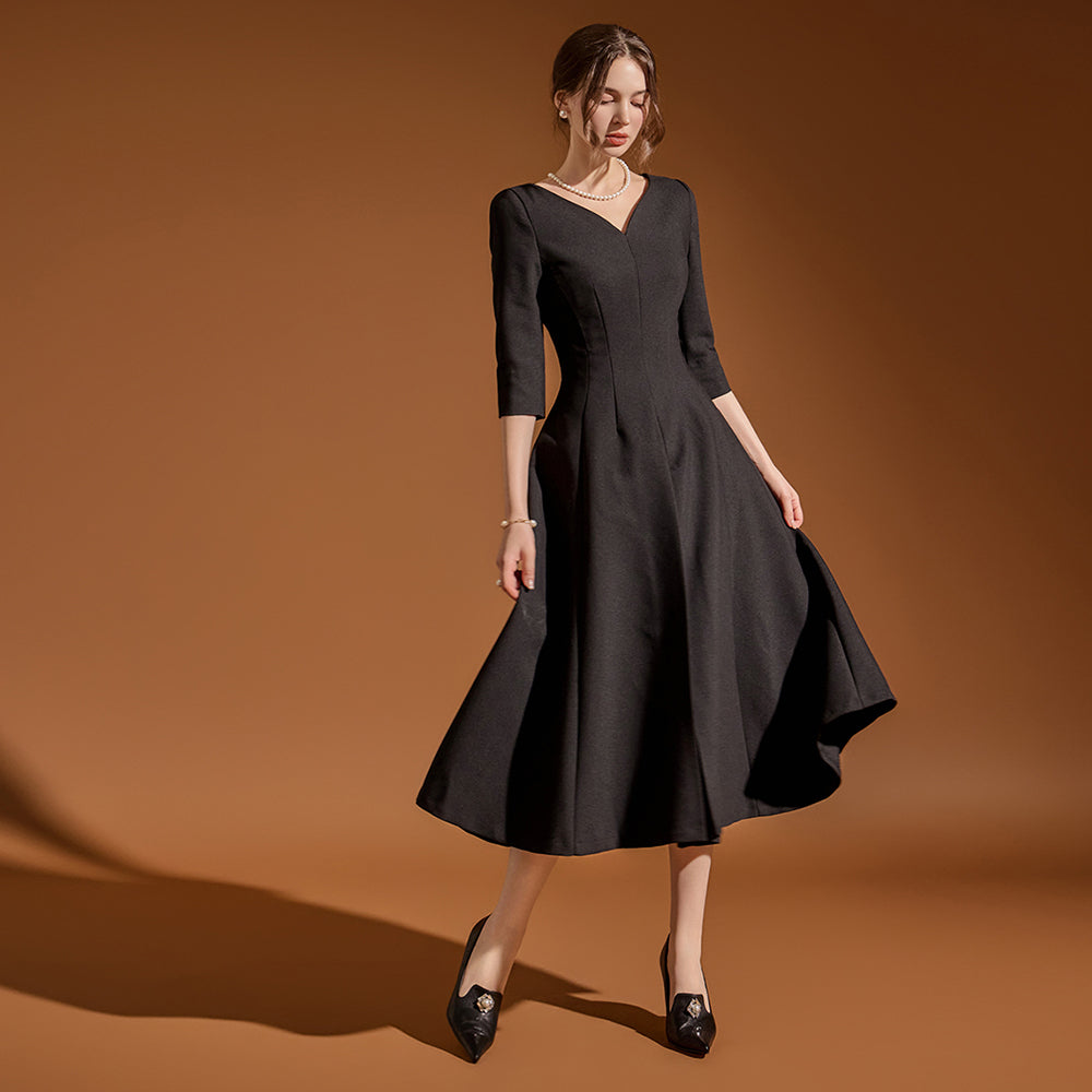 D4771 Heart Neckline Midi Dress