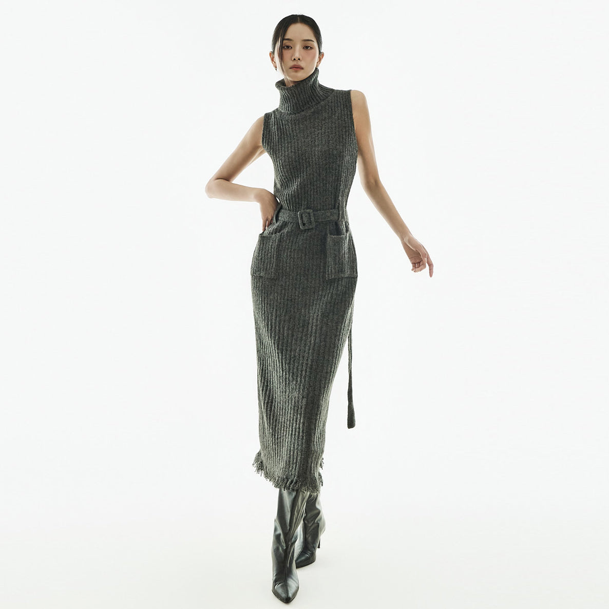 D5444 Knit Dress with Belt