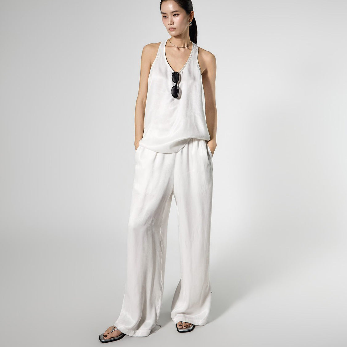 D5534 Silky Sleeveless Two-Piece Set