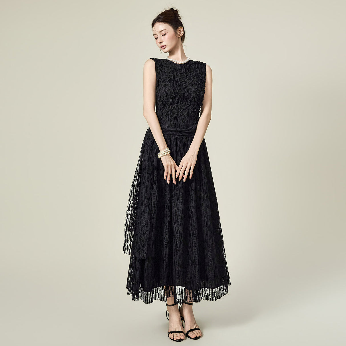D5592 レースプリーツドレス