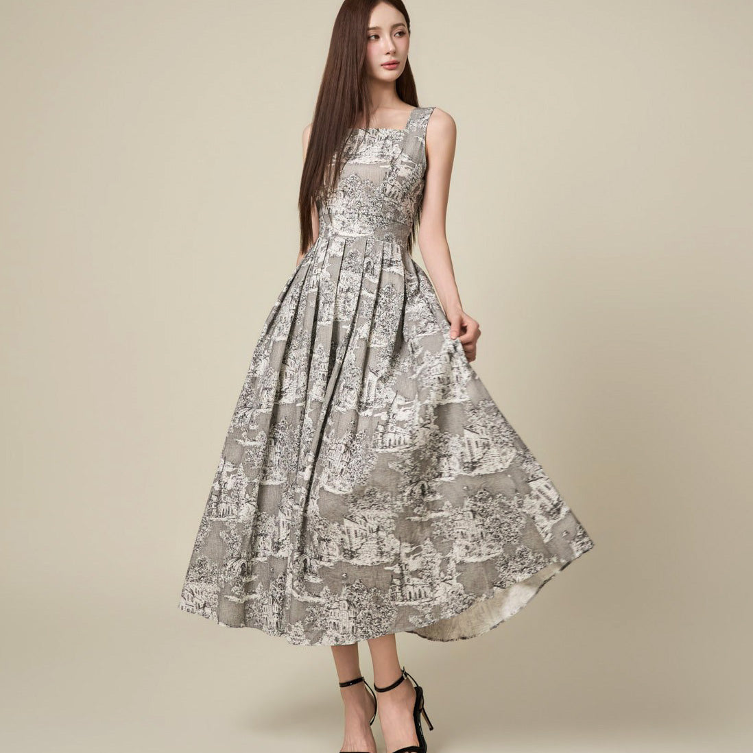 D5639 Linen Pleated Dress