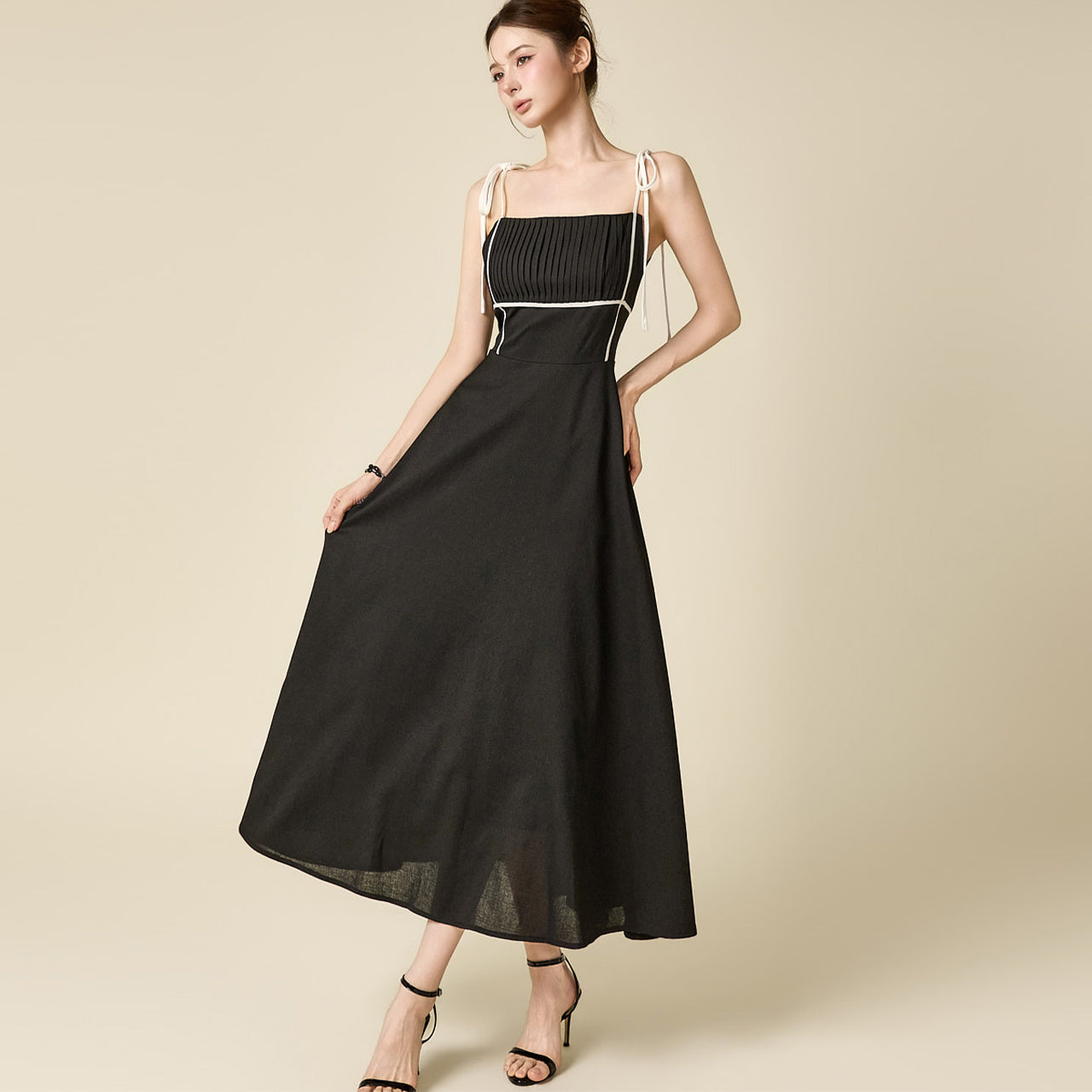 D5679 Pleated Contrast Dress