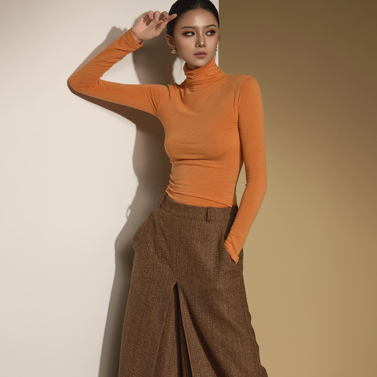 E3588 Slim Turtleneck Top