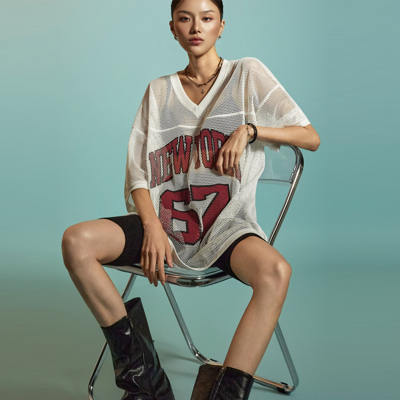 E3919 Mesh Lettering Top