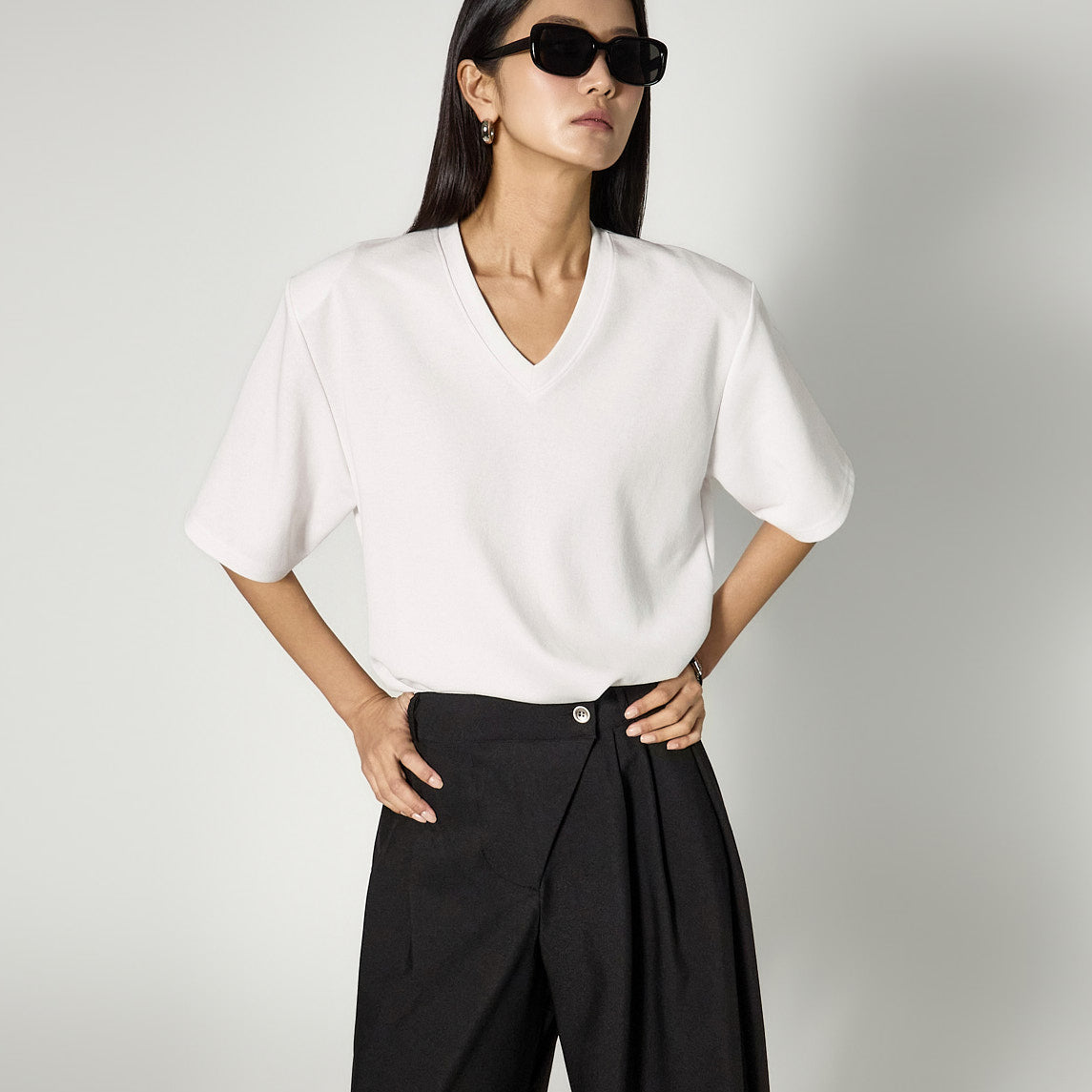 E4156 V-Neck Padded Top